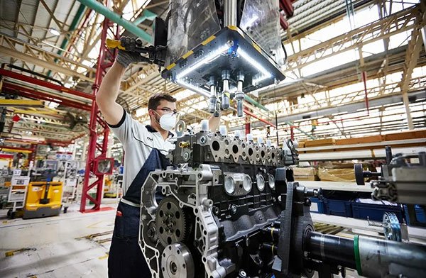 Trabalho especializado em motores